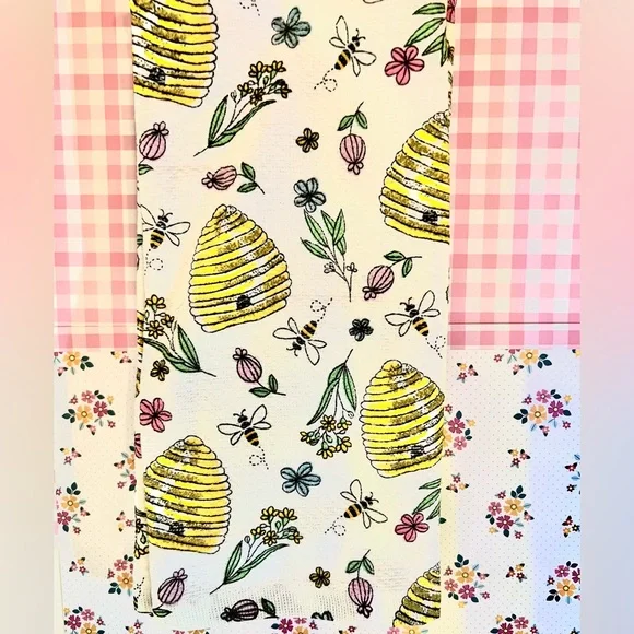 Set of 2 Yellow Beehives Textured Kitchen Towels Spring Garden Flowers Bees - Picture 5 of 9